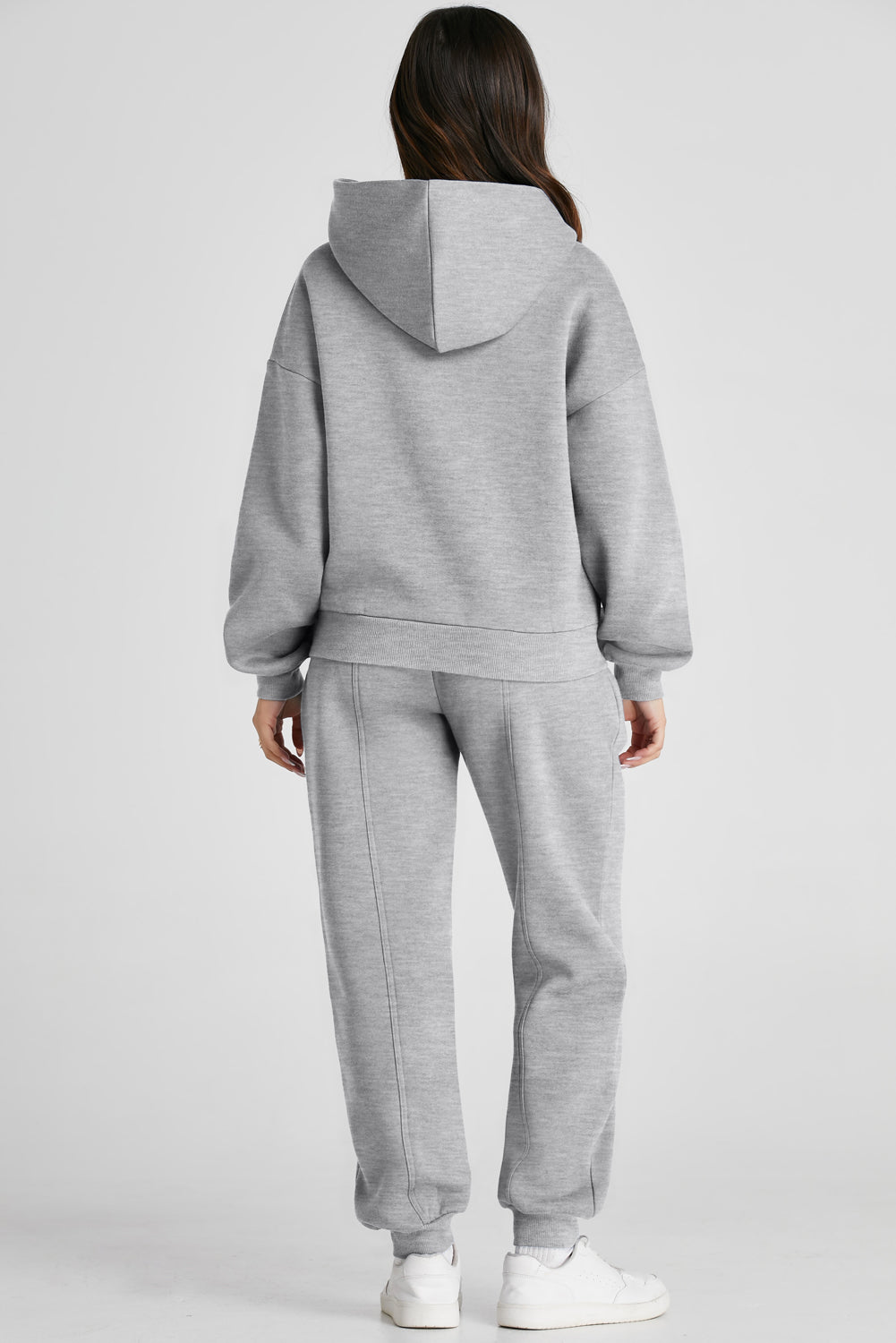 Ensemble actif à capuche et pantalon à manches longues et épaules tombantes