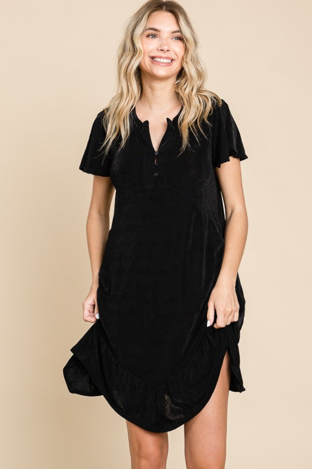 Robe à manches courtes et ourlet asymétrique à volants Culture Code