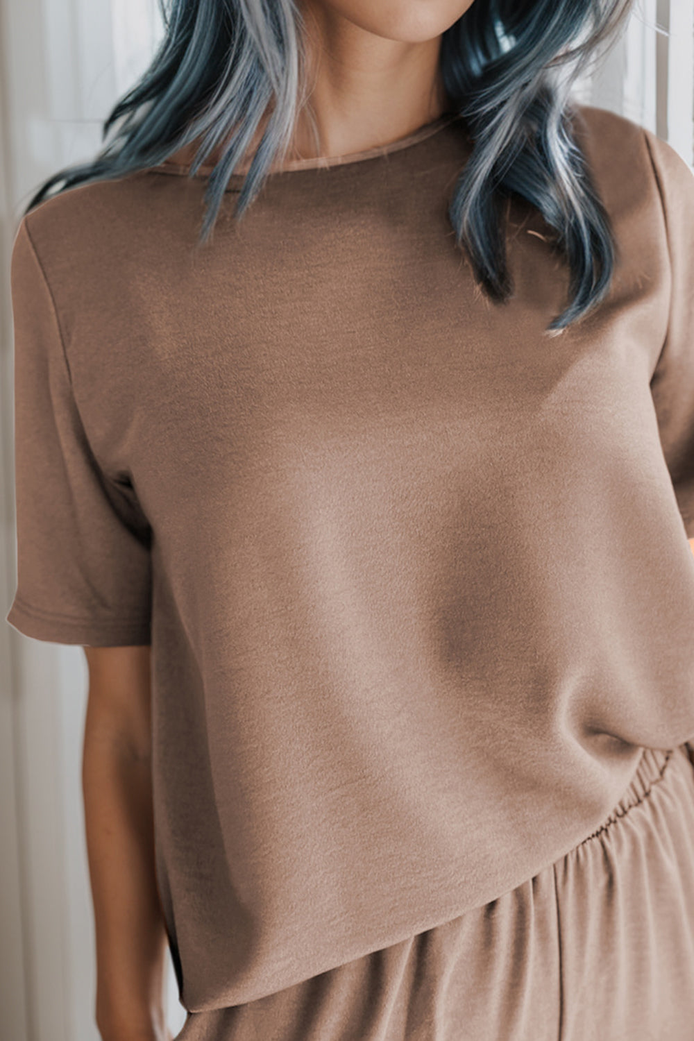 Ensemble haut et pantalon à col rond