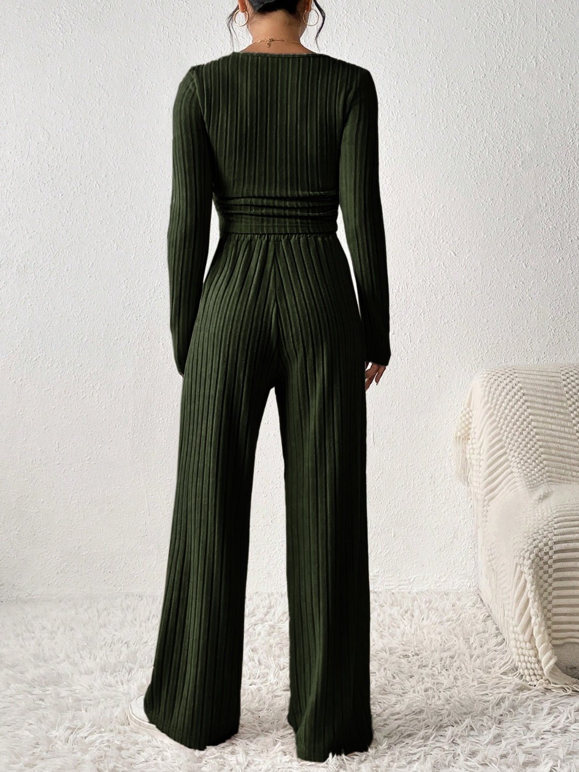 Ensemble haut à manches longues et pantalon à col rond
