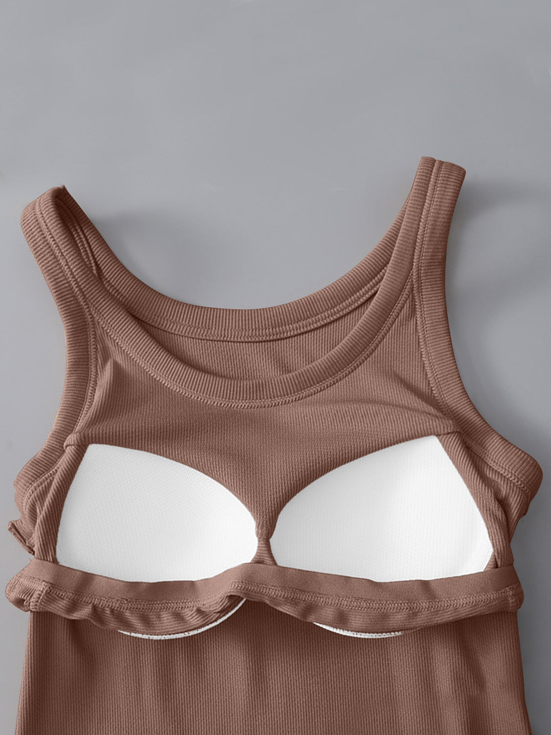 Débardeur à col rond avec soutien-gorge