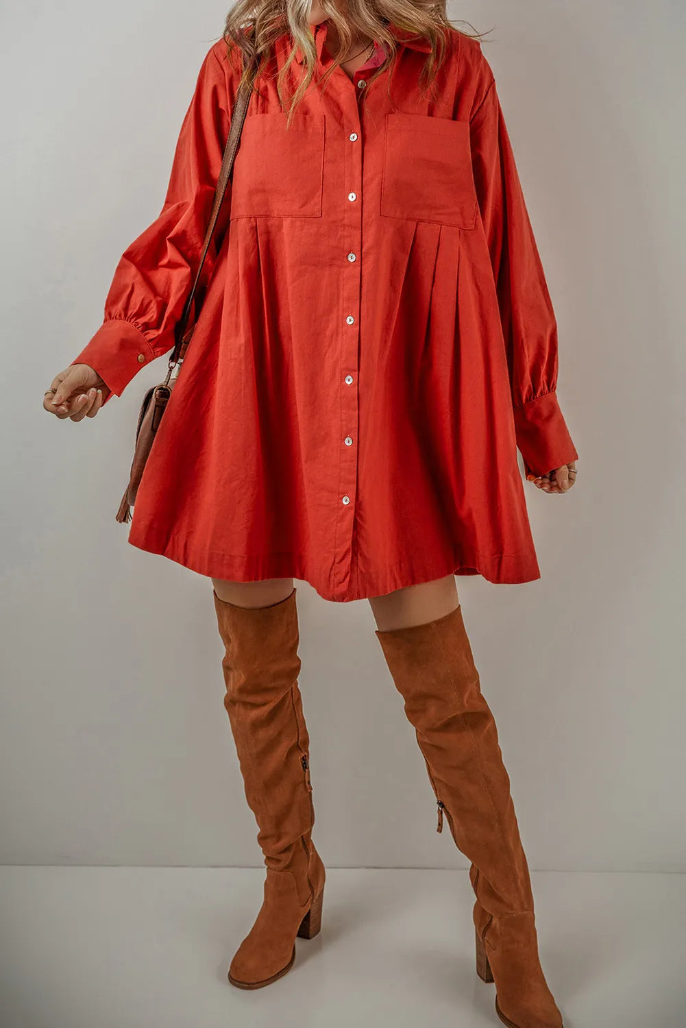 Robe chemise boutonnée à manches longues et poches