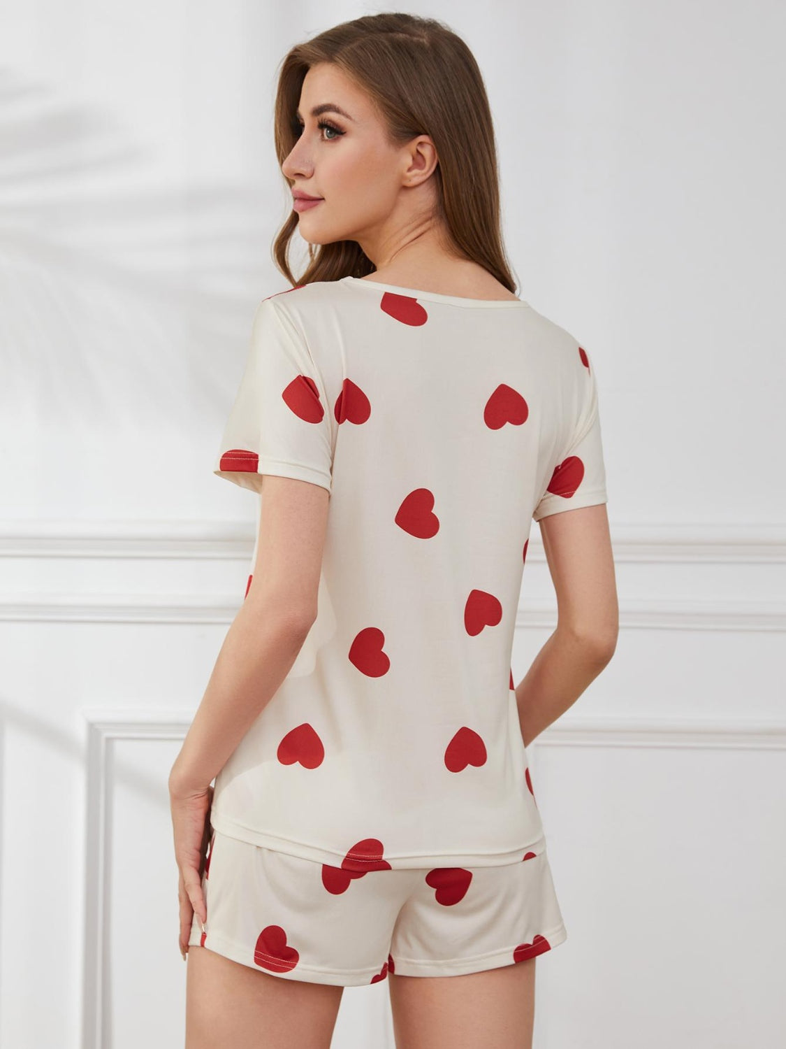 Ensemble de détente haut à col rond et short en forme de cœur