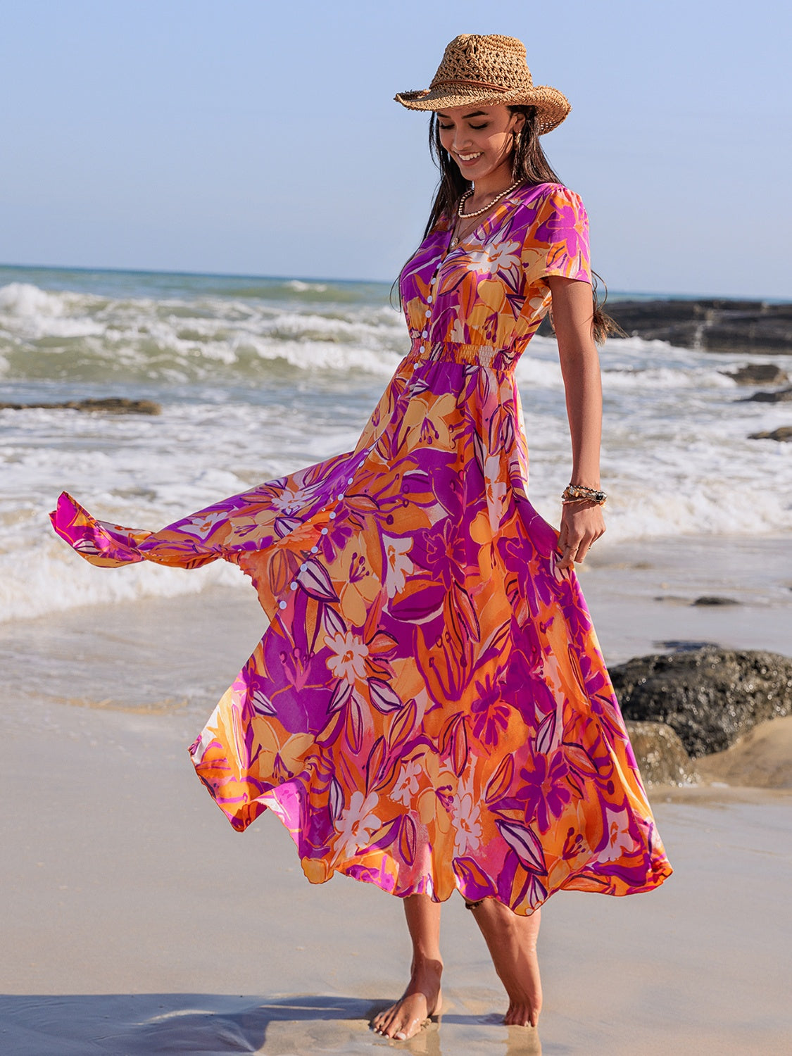 Robe midi imprimée à col en V et manches courtes