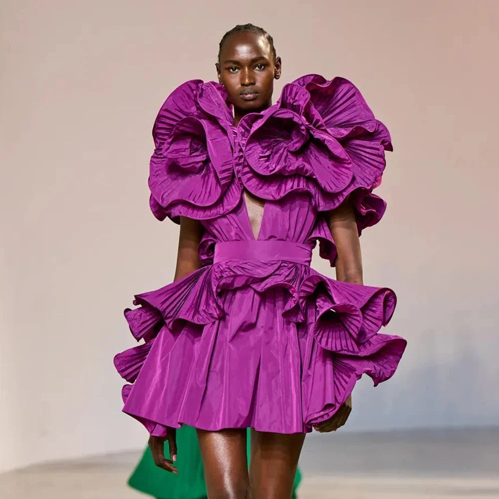 Nouvelle robe d'été en satin violet à volants et col en V pour femme, tenue de soirée élégante et sexy
