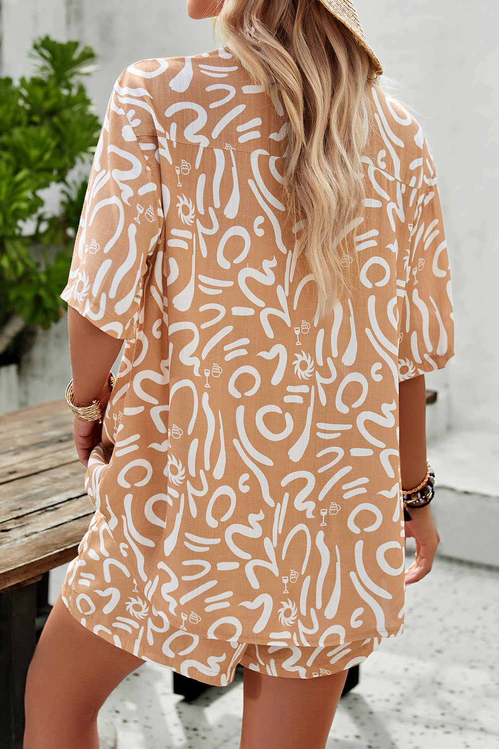 Ensemble chemise boutonnée et short imprimé Devine