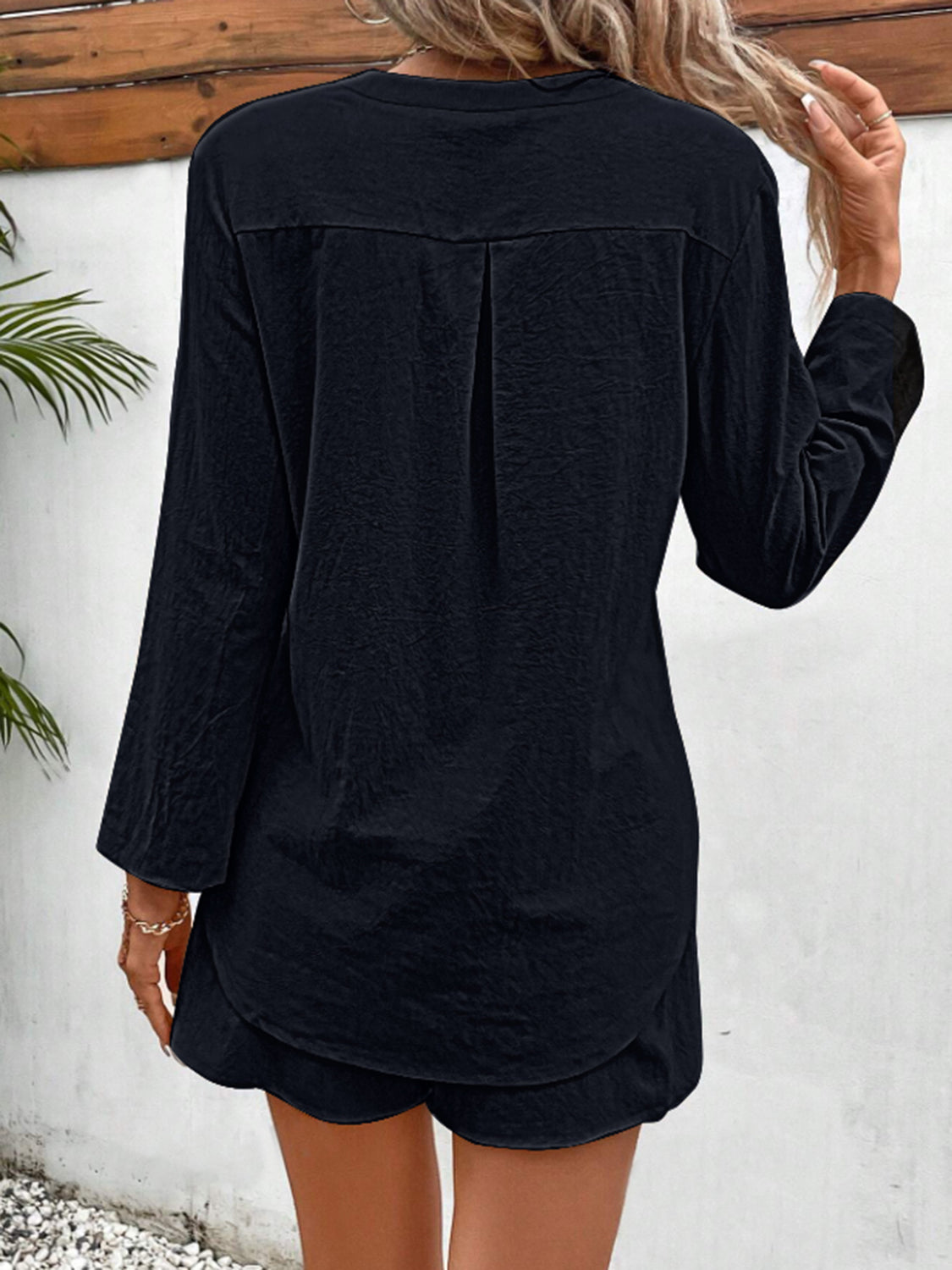 Ensemble haut à manches longues et short crantés