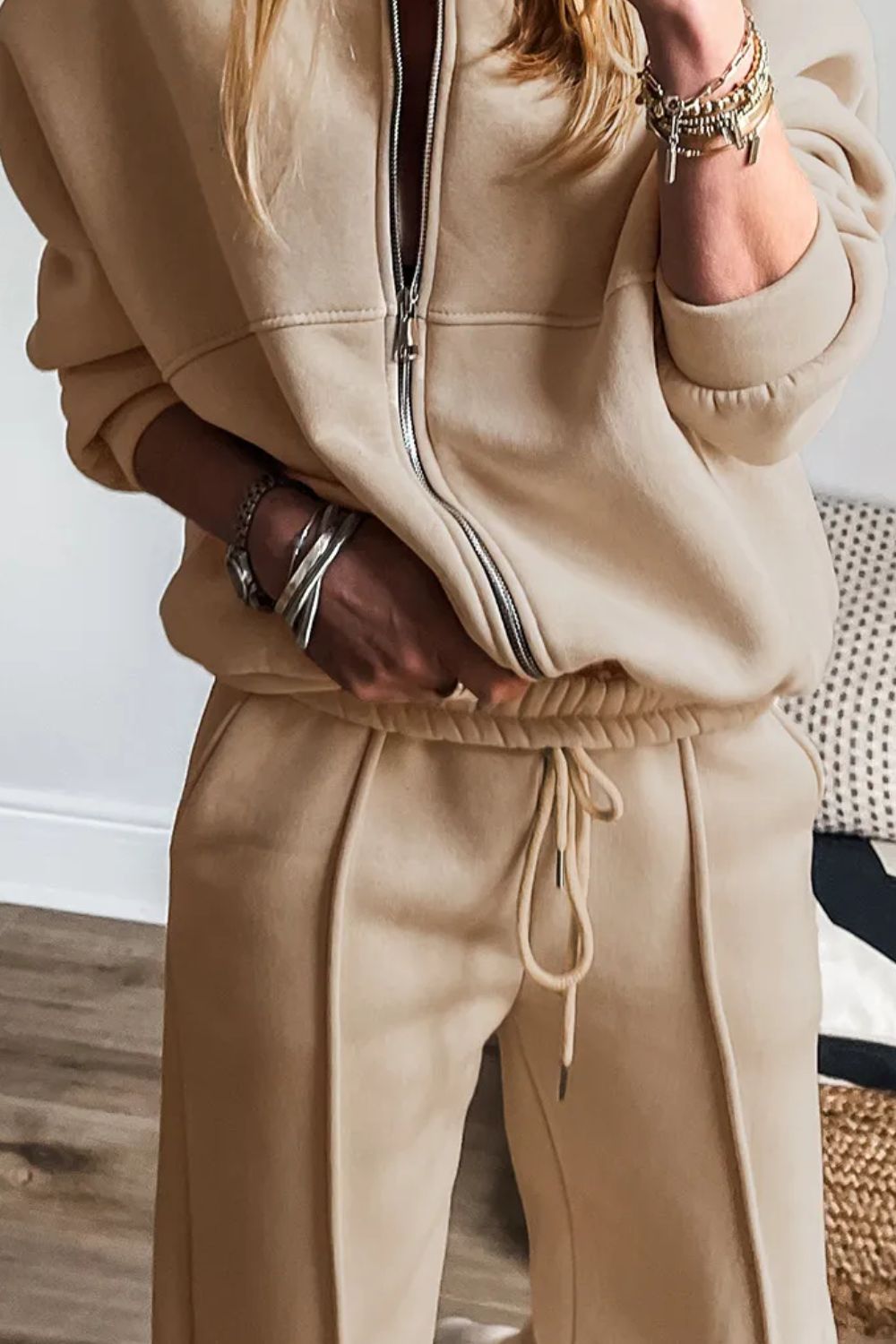 Ensemble haut à manches longues et pantalon zippé