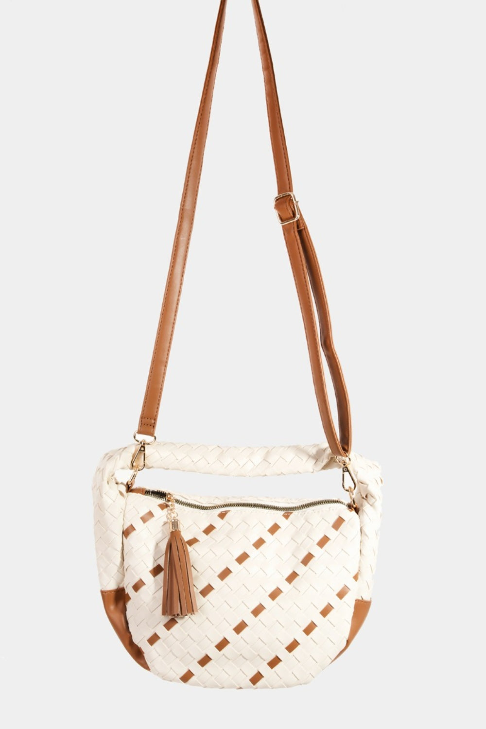 Sac demi-cercle tissé à pompons Fame