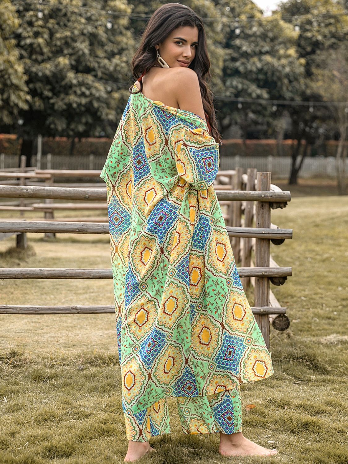 Ensemble haut à manches courtes imprimé et pantalon large