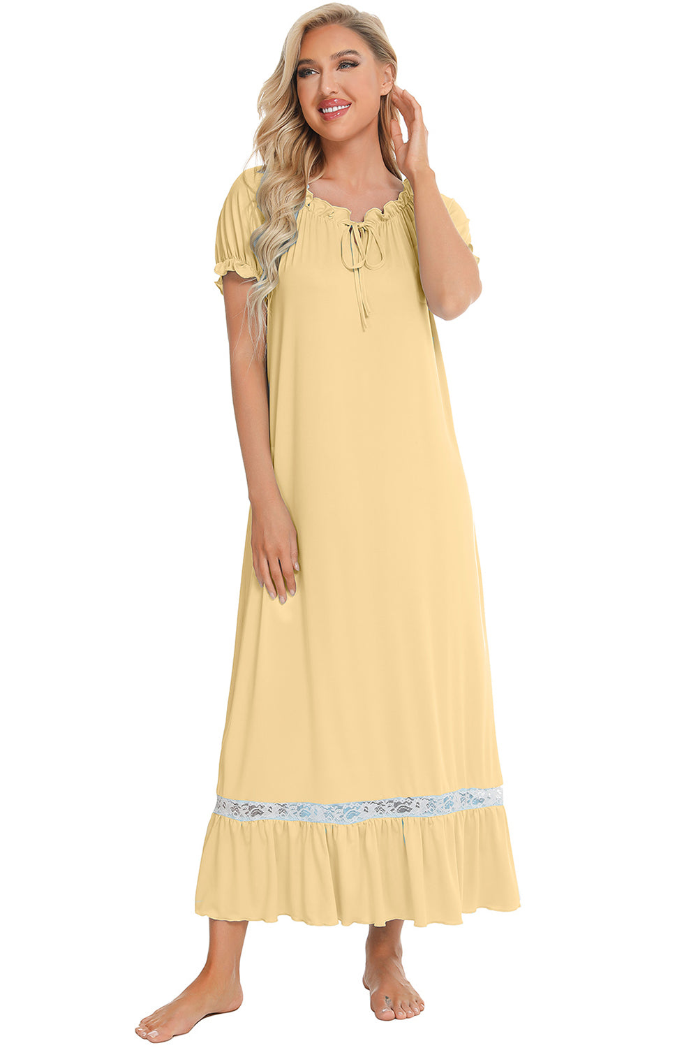 Robe de détente à manches courtes et détails en dentelle