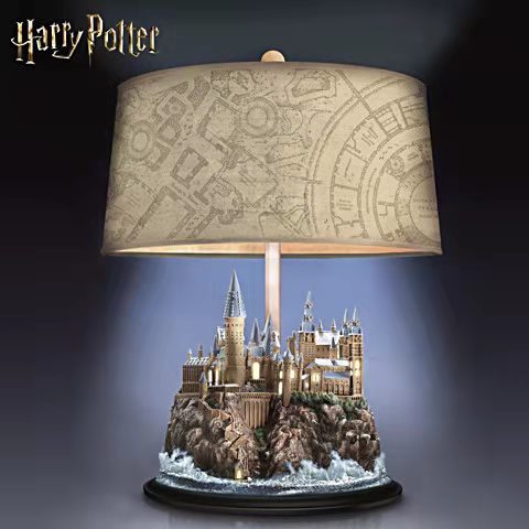 Harry Potter - Lampe en résine du château de Poudlard