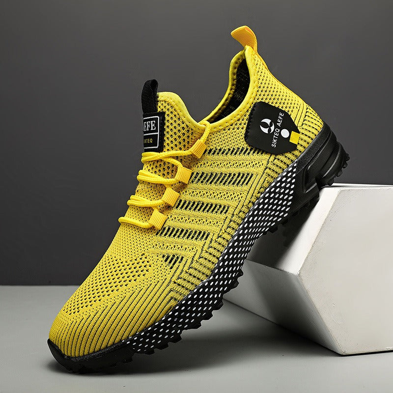Chaussures de sport britanniques en maille légère et simple, couleur unie, refroidies par air, pour hommes, semelle épaisse, chaussures de course respirantes tissées