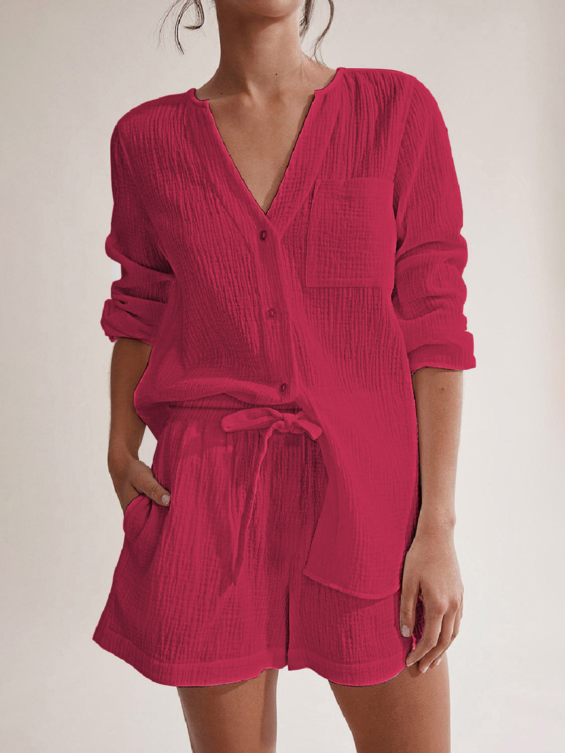 Ensemble haut à manches longues et short crantés