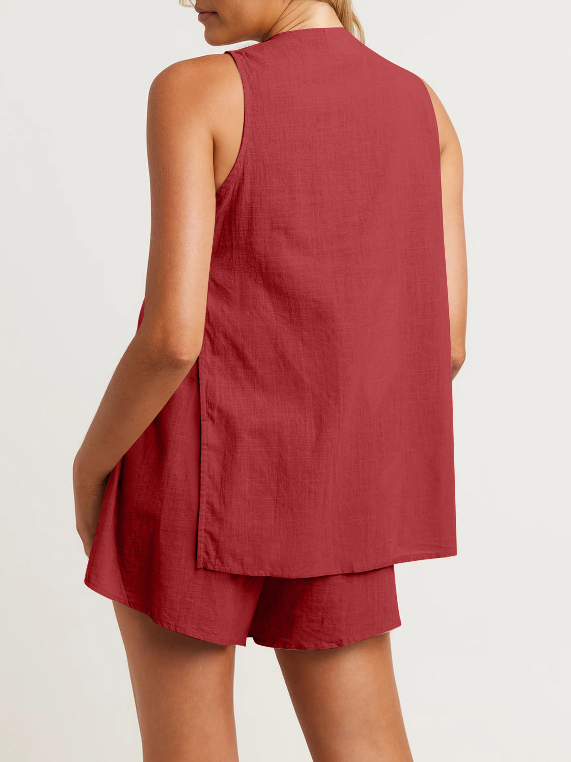 Ensemble haut boutonné et short taille réelle