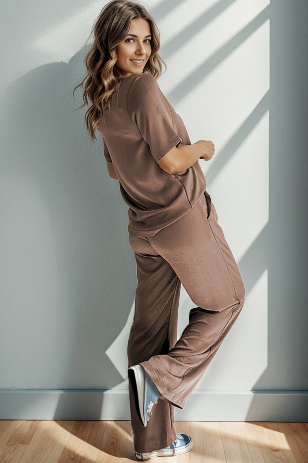 Ensemble haut et pantalon à col rond