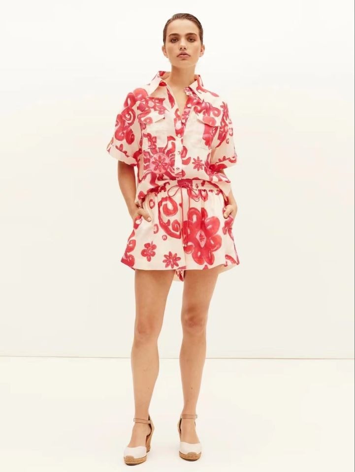 Vacation style lapel short sleeved casual printed shirt+elastic waist lace up shorts fashionable set for women