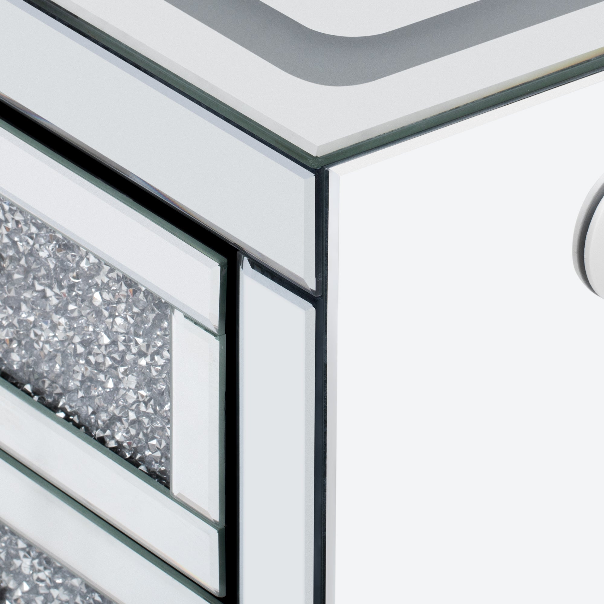 Table basse rectangulaire argentée miroir U-Can 15,7" W avec fonction de chargement sans fil et USB, lumières LED, poignée de style cristal