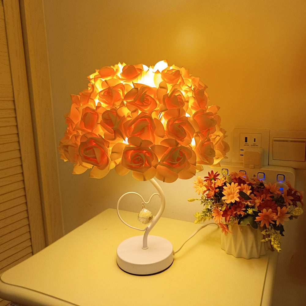 Lampe de table en forme de parapluie en cristal en forme de cœur à tige blanche, lampe de chevet, décoration de chambre à coucher, ornements, lampe de table d'ambiance de mariage