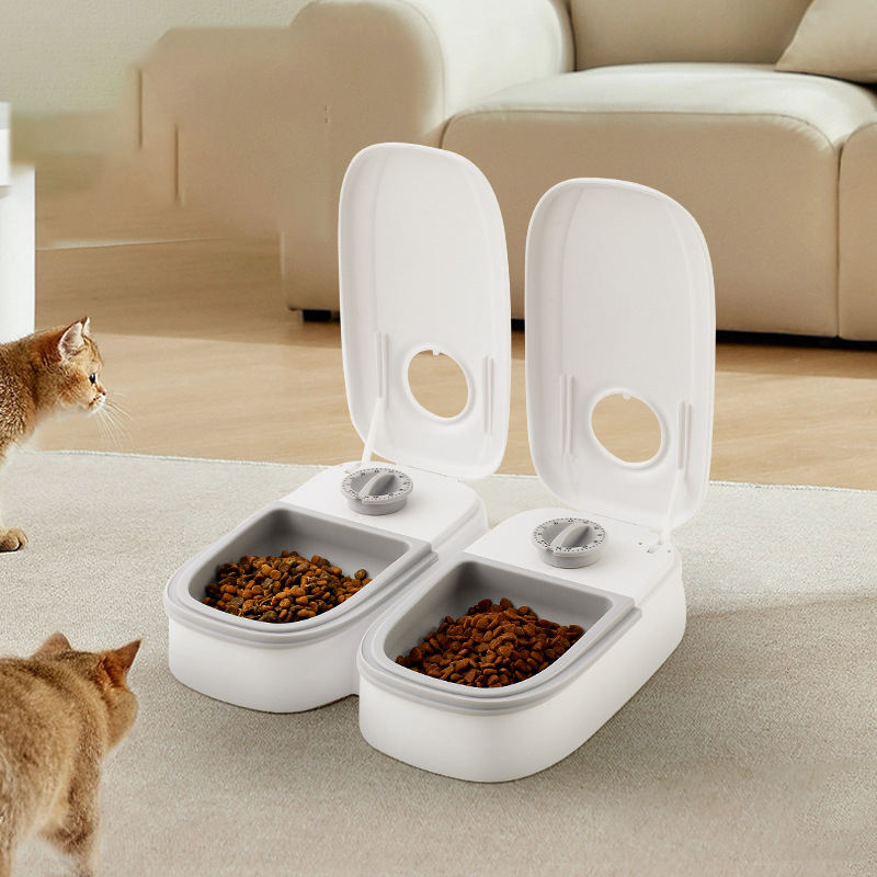 Distributeur automatique de nourriture pour chat amovible et facile à nettoyer avec alimentation chronométrée et quantitative