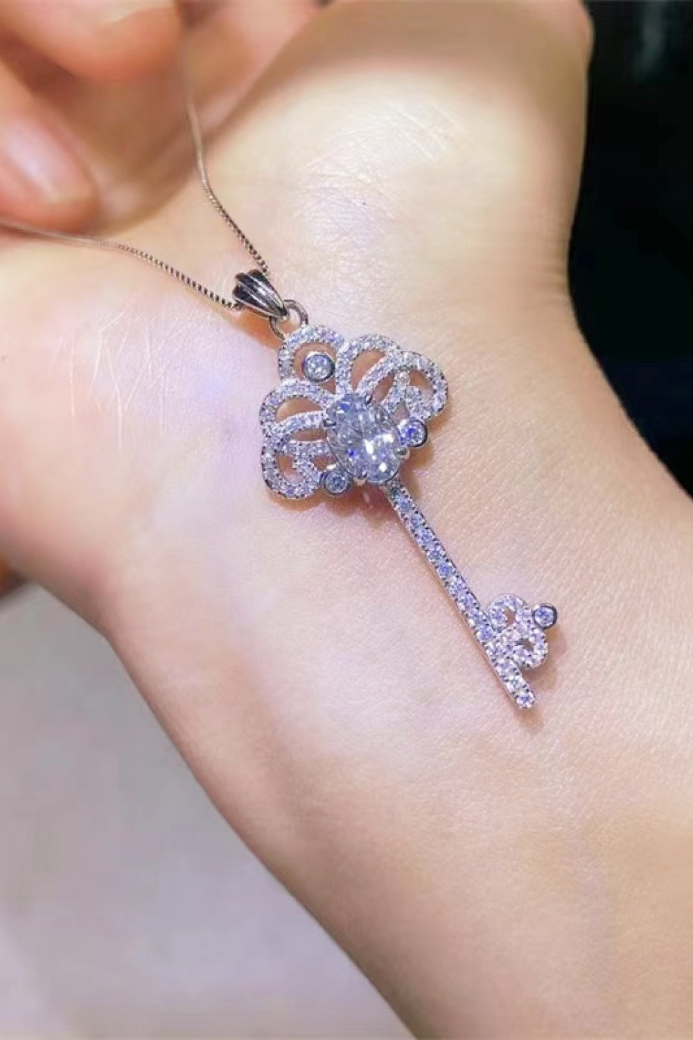 Collier pendentif clé Moissanite 1 Carat