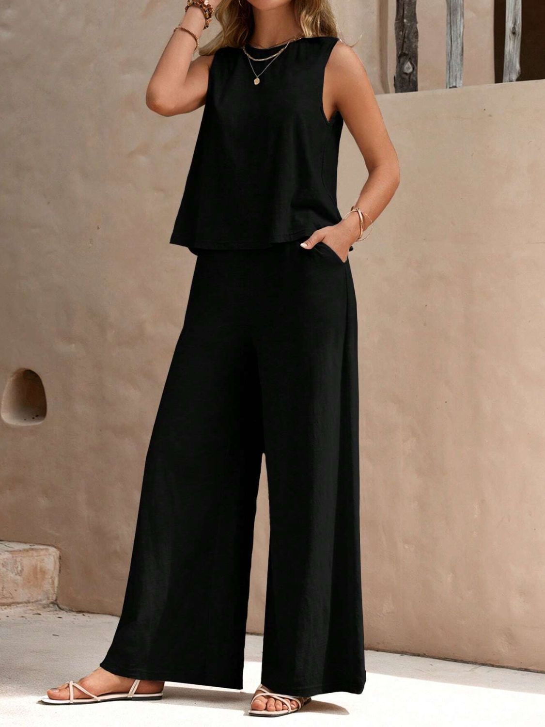 Ensemble haut sans manches à col rond et pantalon large