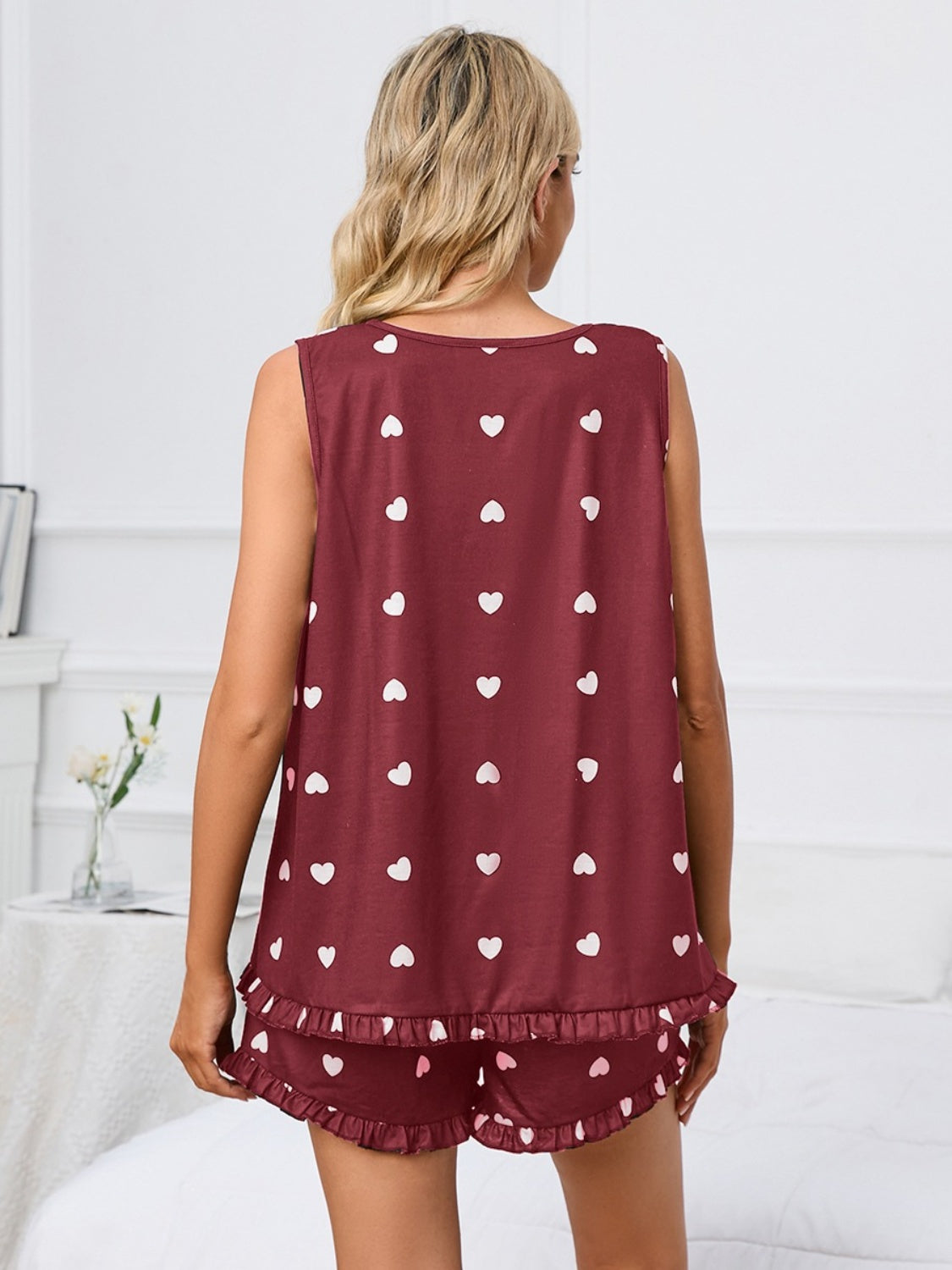 Ensemble de détente débardeur et short à col rond en forme de cœur