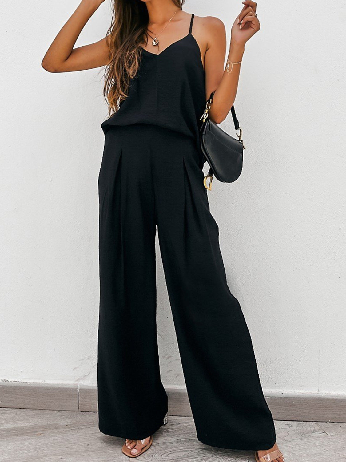 Ensemble caraco à bretelles spaghetti et pantalon large