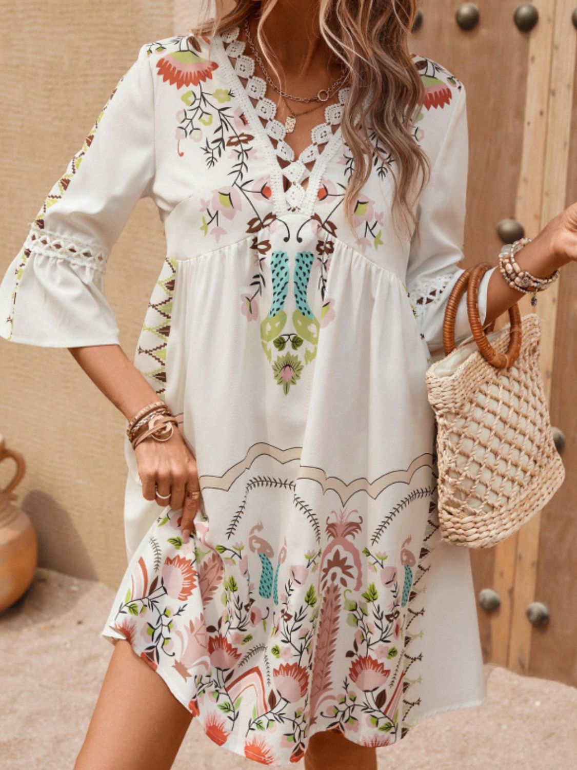 Robe imprimée à manches trois-quarts et détails en dentelle