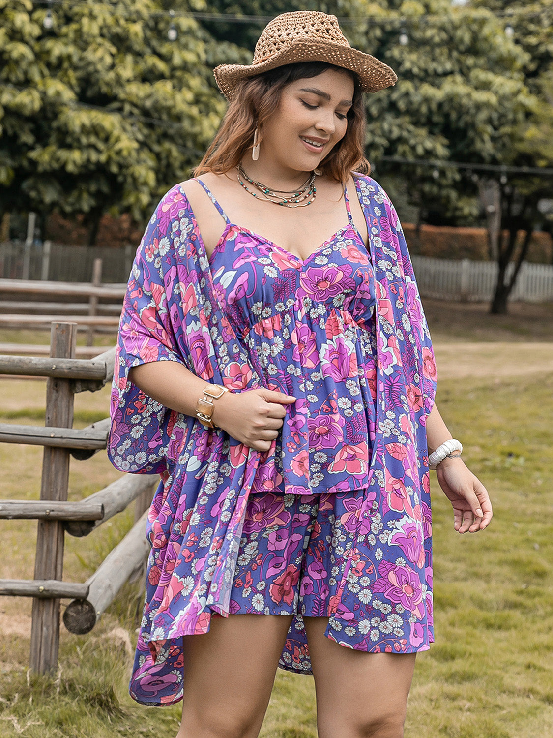 Ensemble débardeur imprimé grande taille, cache-cœur ouvert sur le devant et short