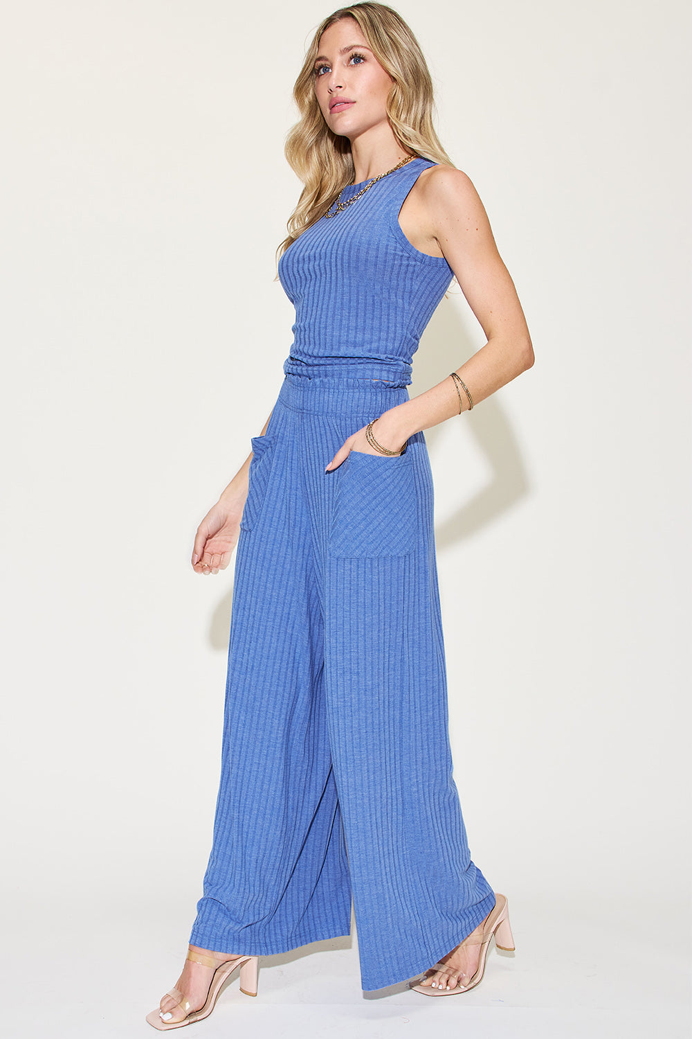 Ensemble débardeur côtelé taille standard et pantalon large Basic Bae