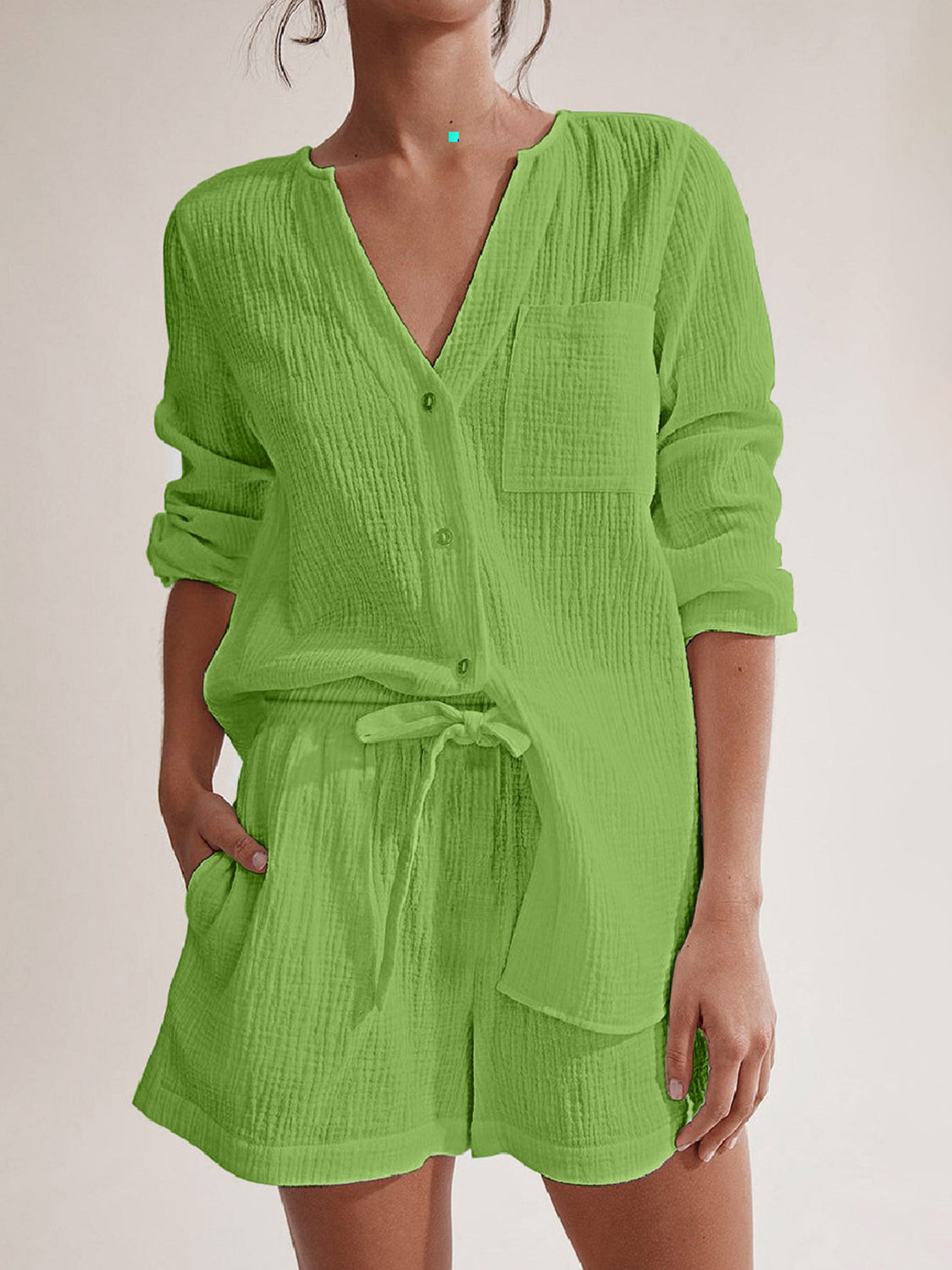 Ensemble haut à manches longues et short crantés