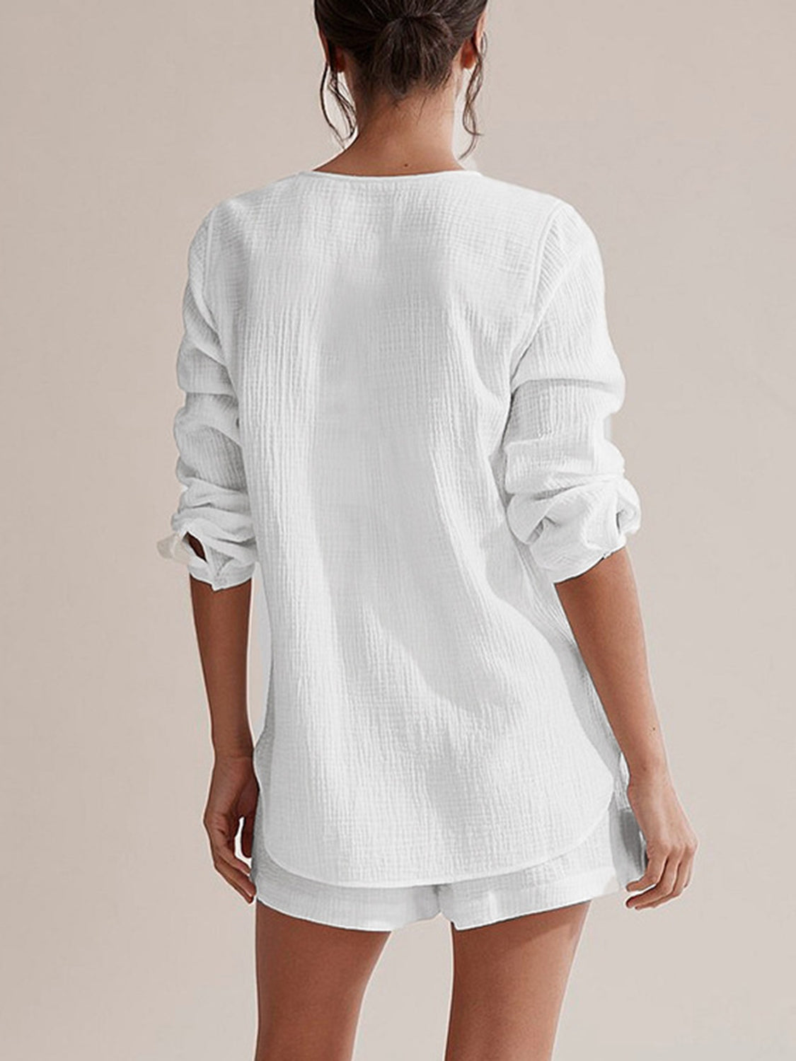 Ensemble haut à manches longues et short crantés