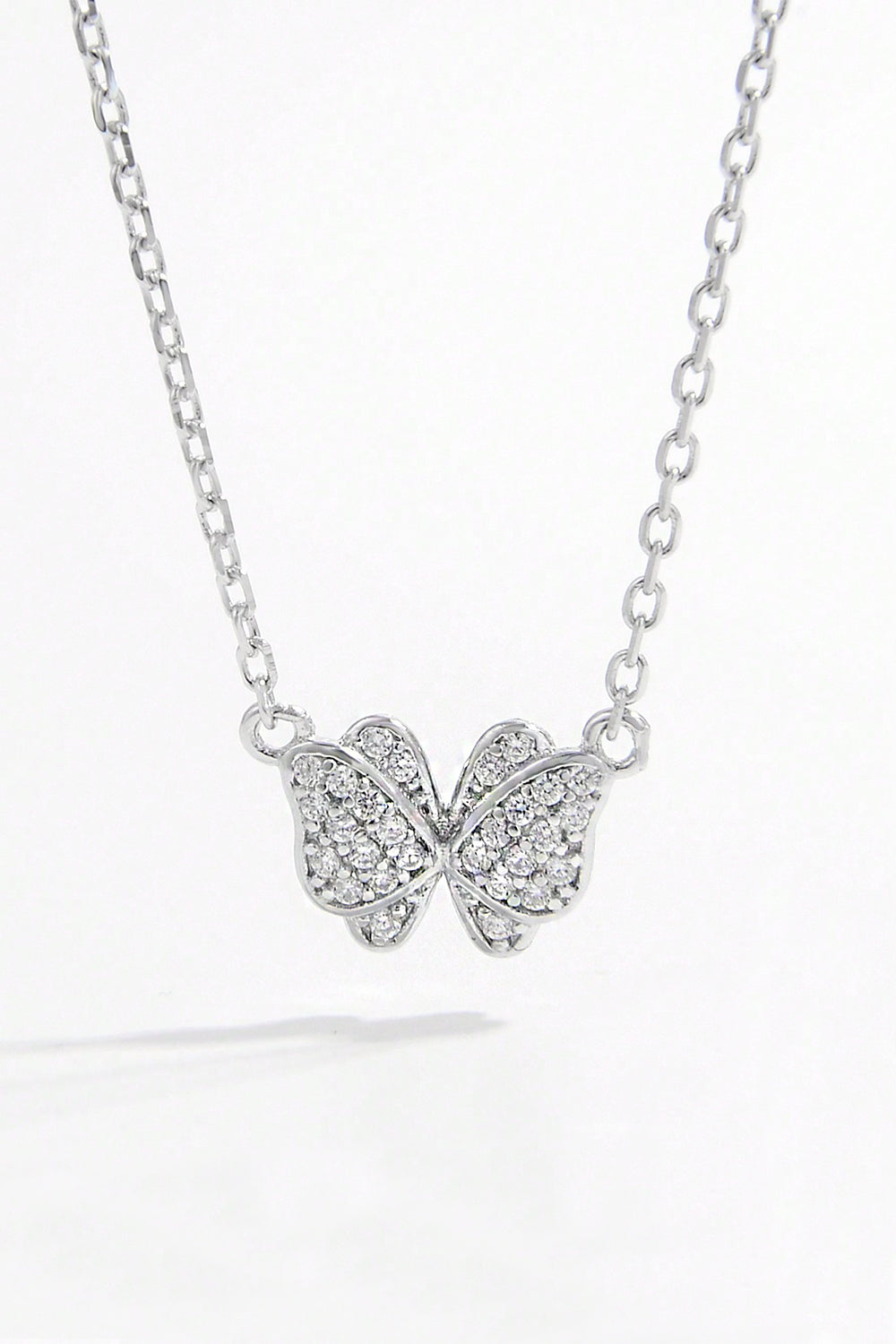 Collier avec pendentif papillon en argent sterling 925 et zircon