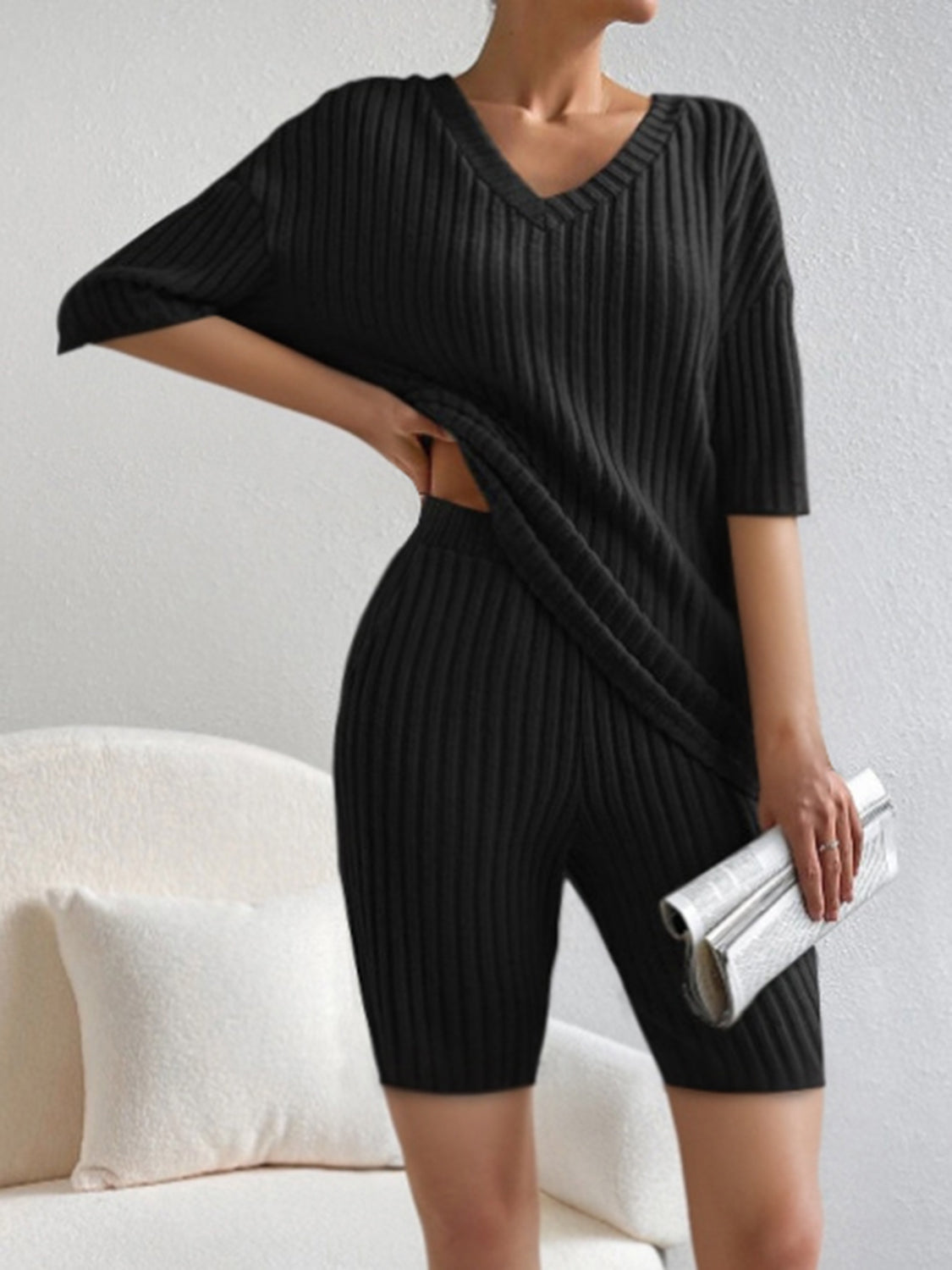 Ensemble haut et short côtelé à col en V