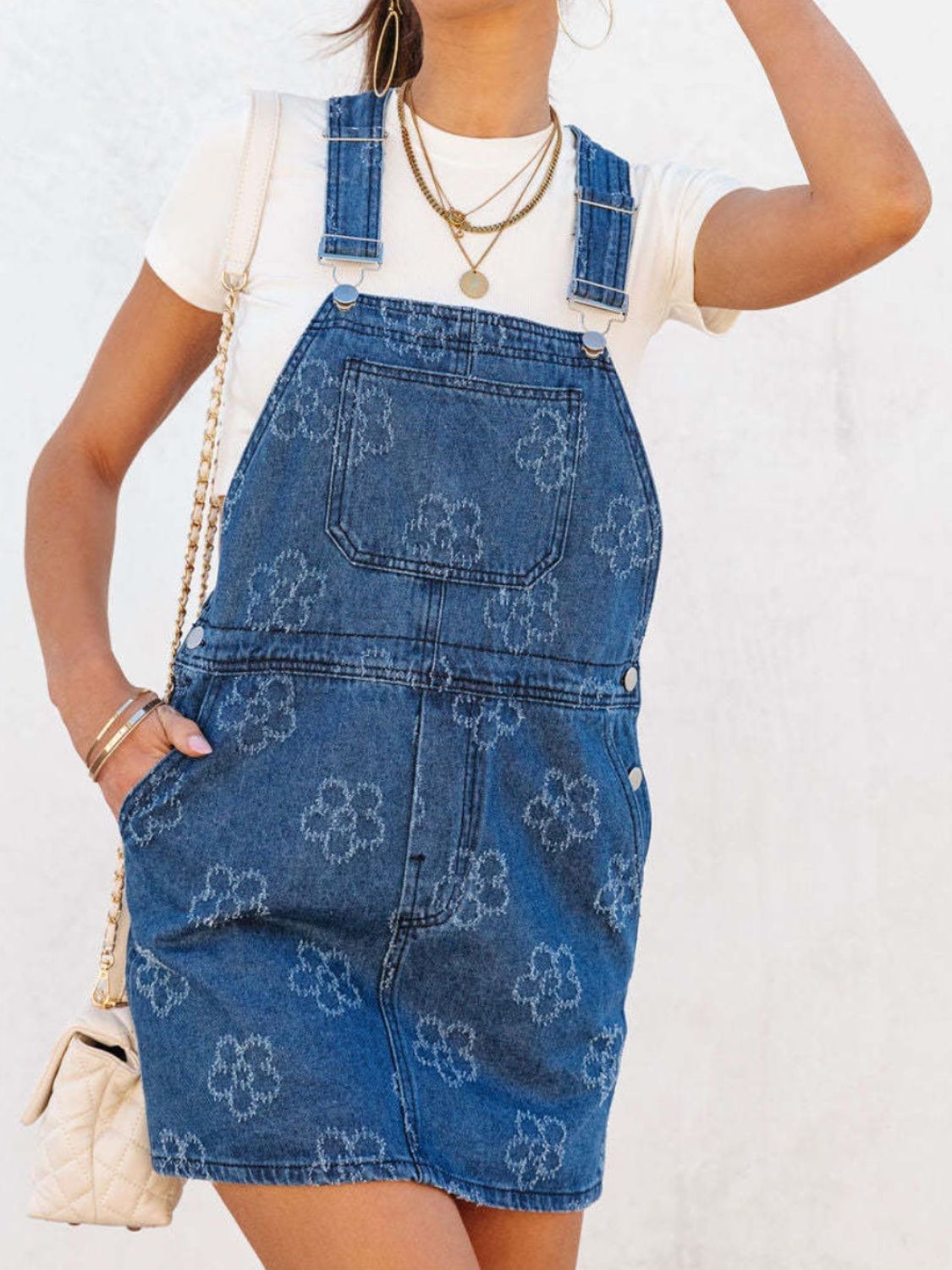 Robe salopette en jean à bretelles larges et poches