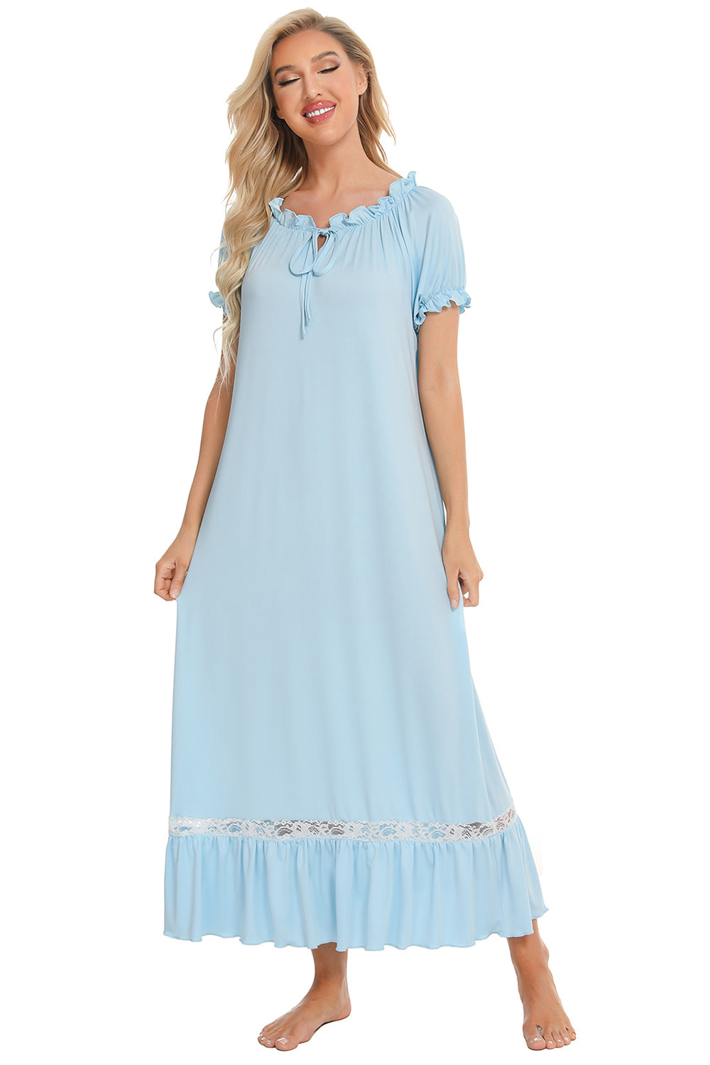 Robe de détente à manches courtes et détails en dentelle