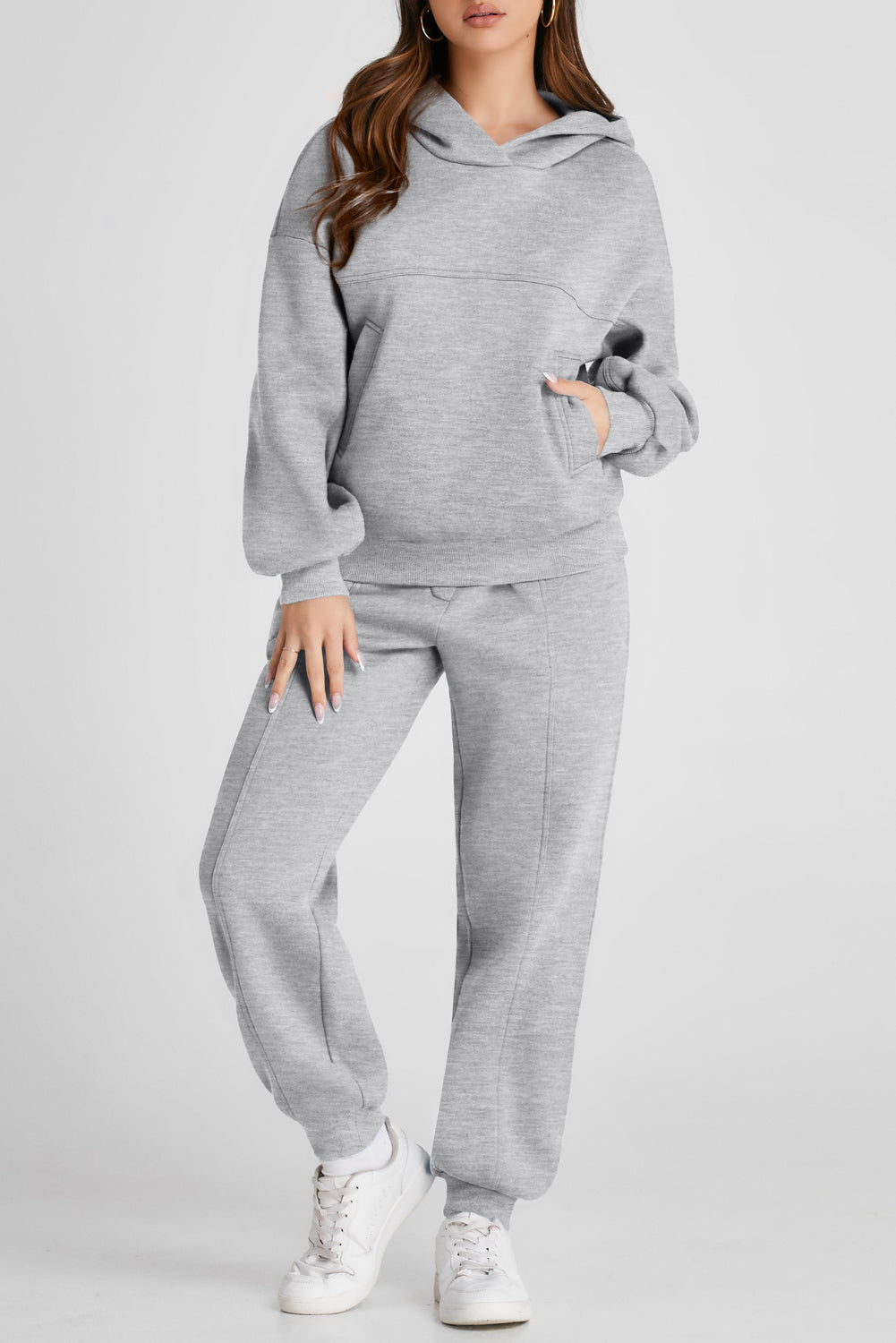 Ensemble actif à capuche et pantalon à manches longues et épaules tombantes