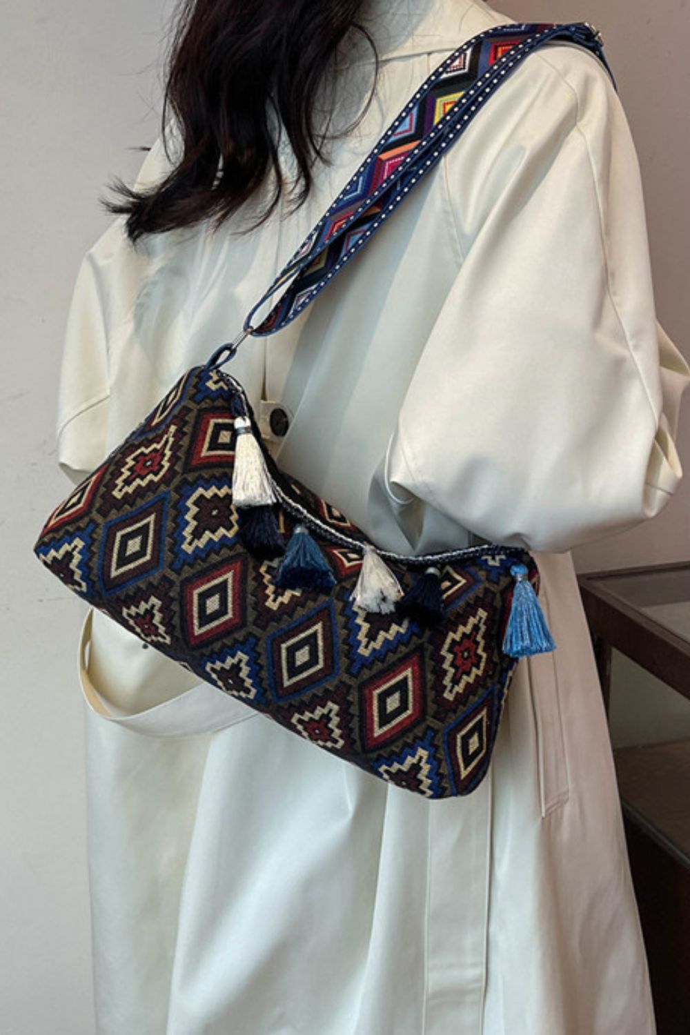 Sac à bandoulière réglable à pompon