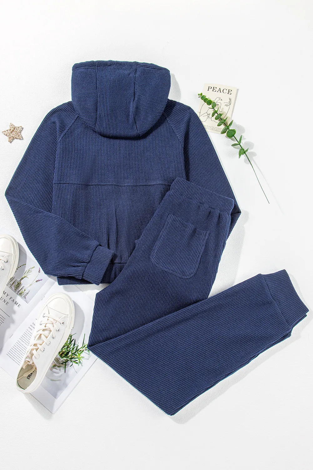 Ensemble actif avec sweat à capuche et pantalon de jogging à demi-fermeture éclair et cordon de serrage