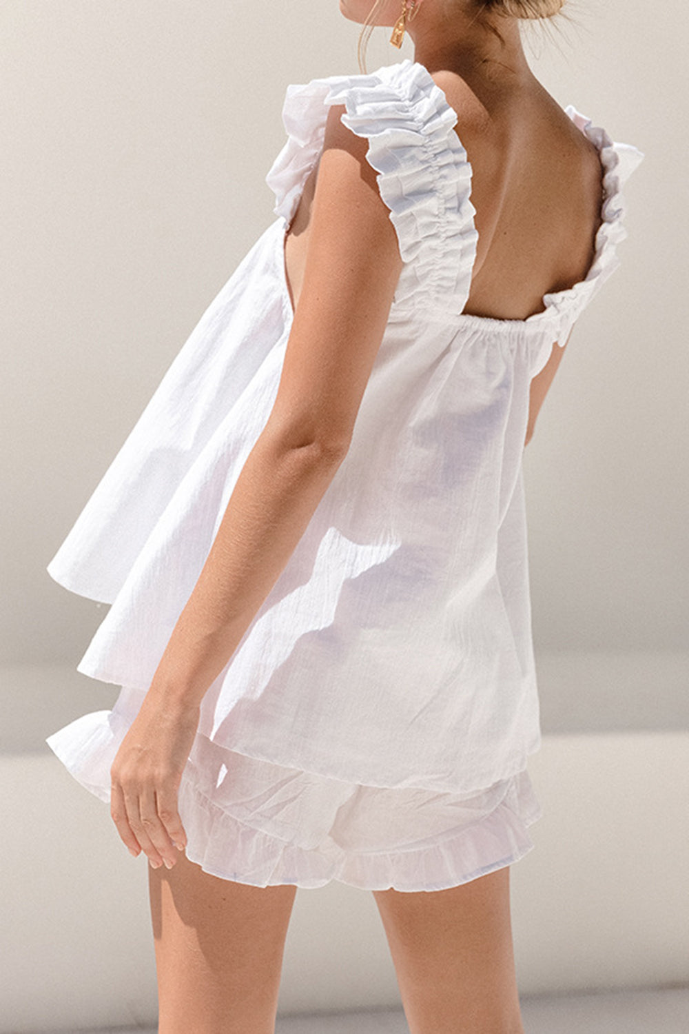 Ensemble haut à col carré et short à volants