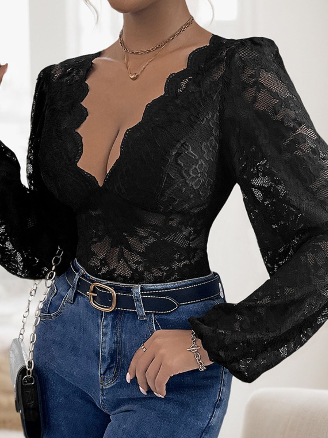 Body plongeant à manches longues en dentelle Perfee