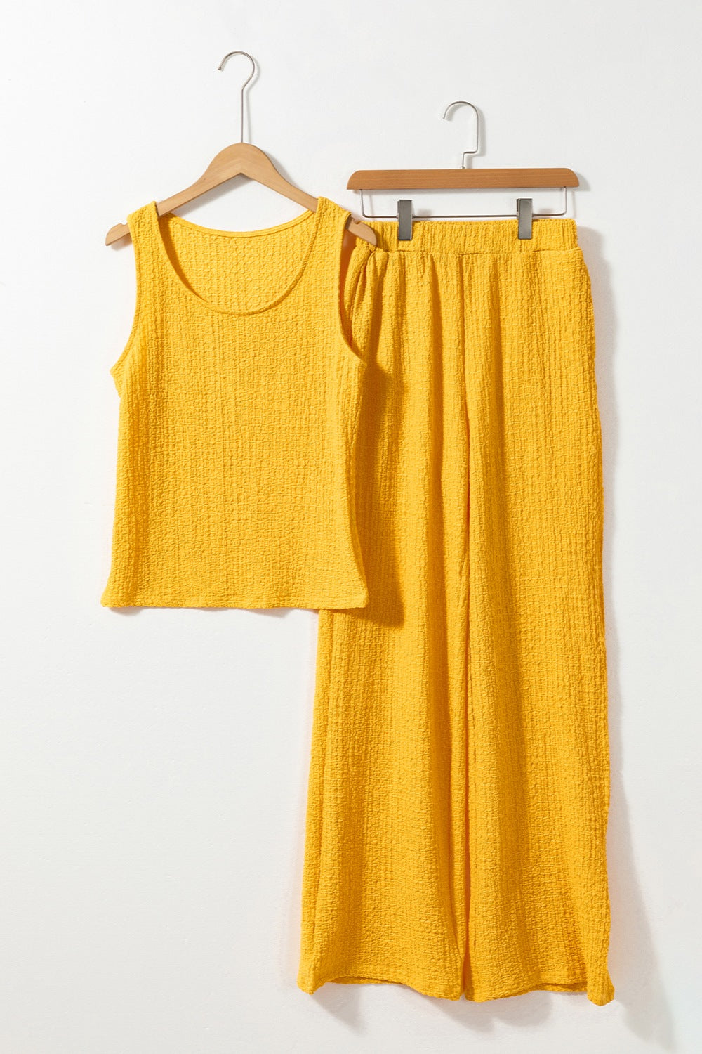 Ensemble haut à col rond texturé et pantalon large