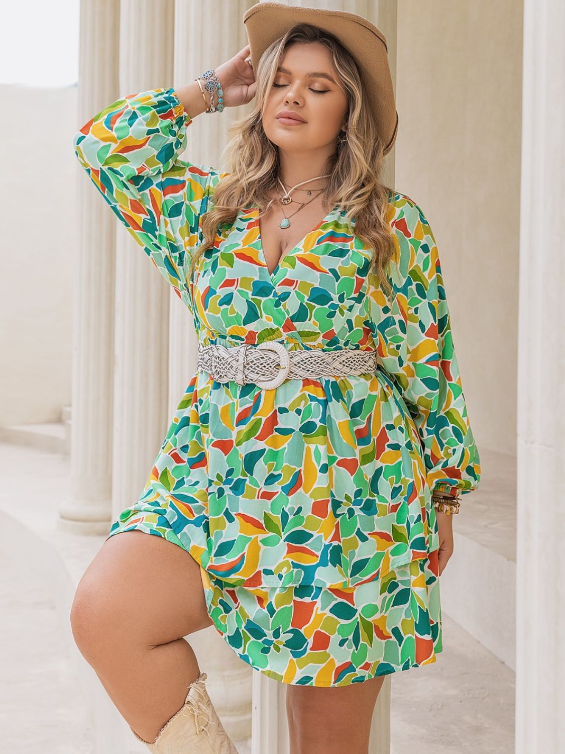 Robe courte à manches longues et imprimé grande taille
