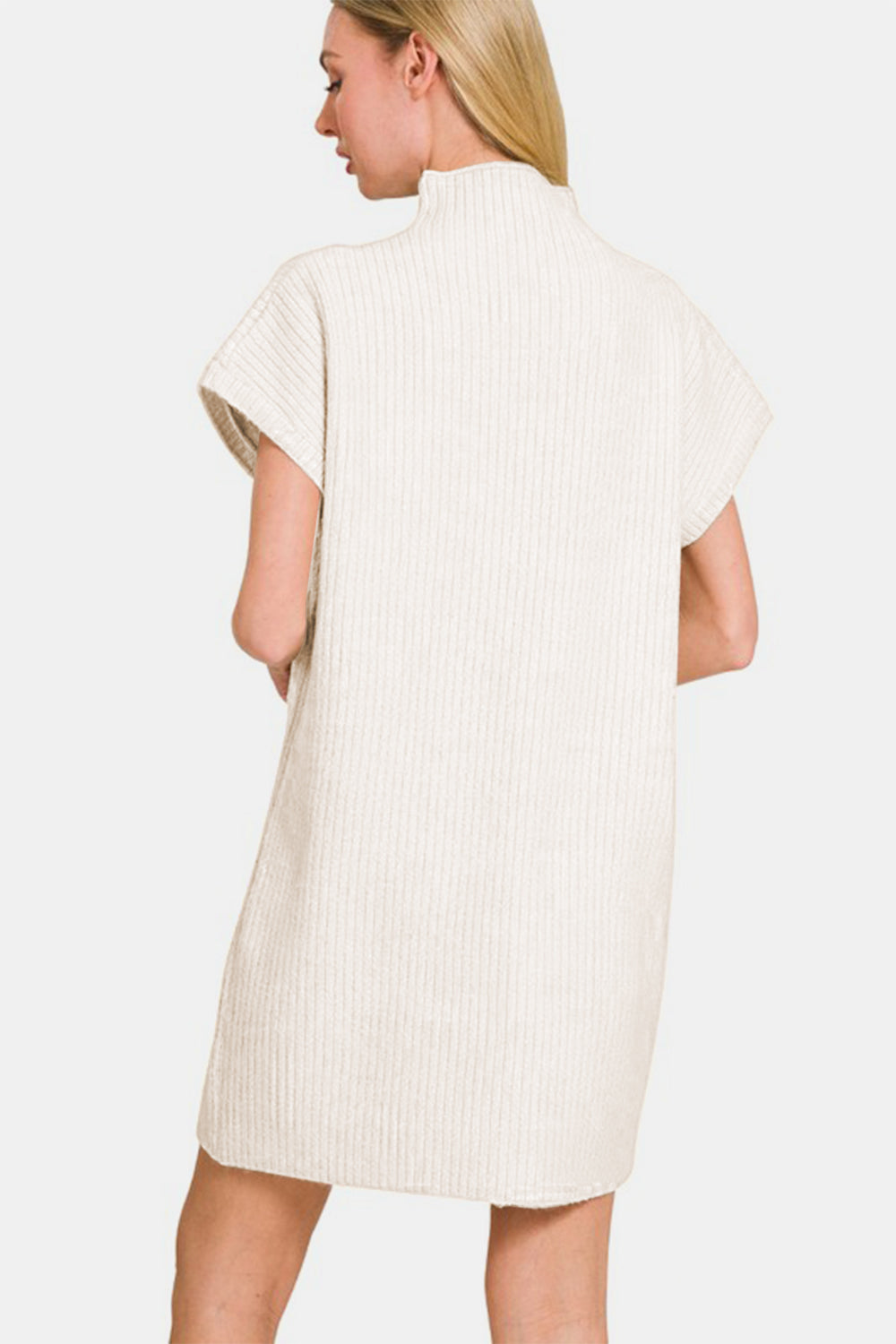 Robe mini-pull à manches courtes Zenana