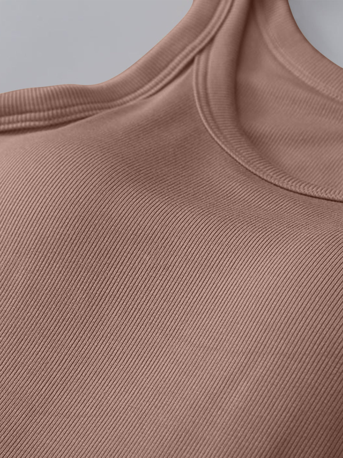 Débardeur à col rond avec soutien-gorge