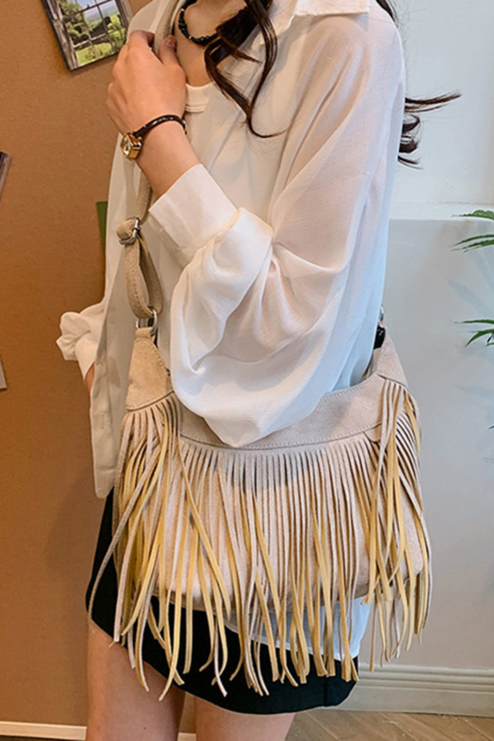 Sac à bandoulière réglable à franges en daim
