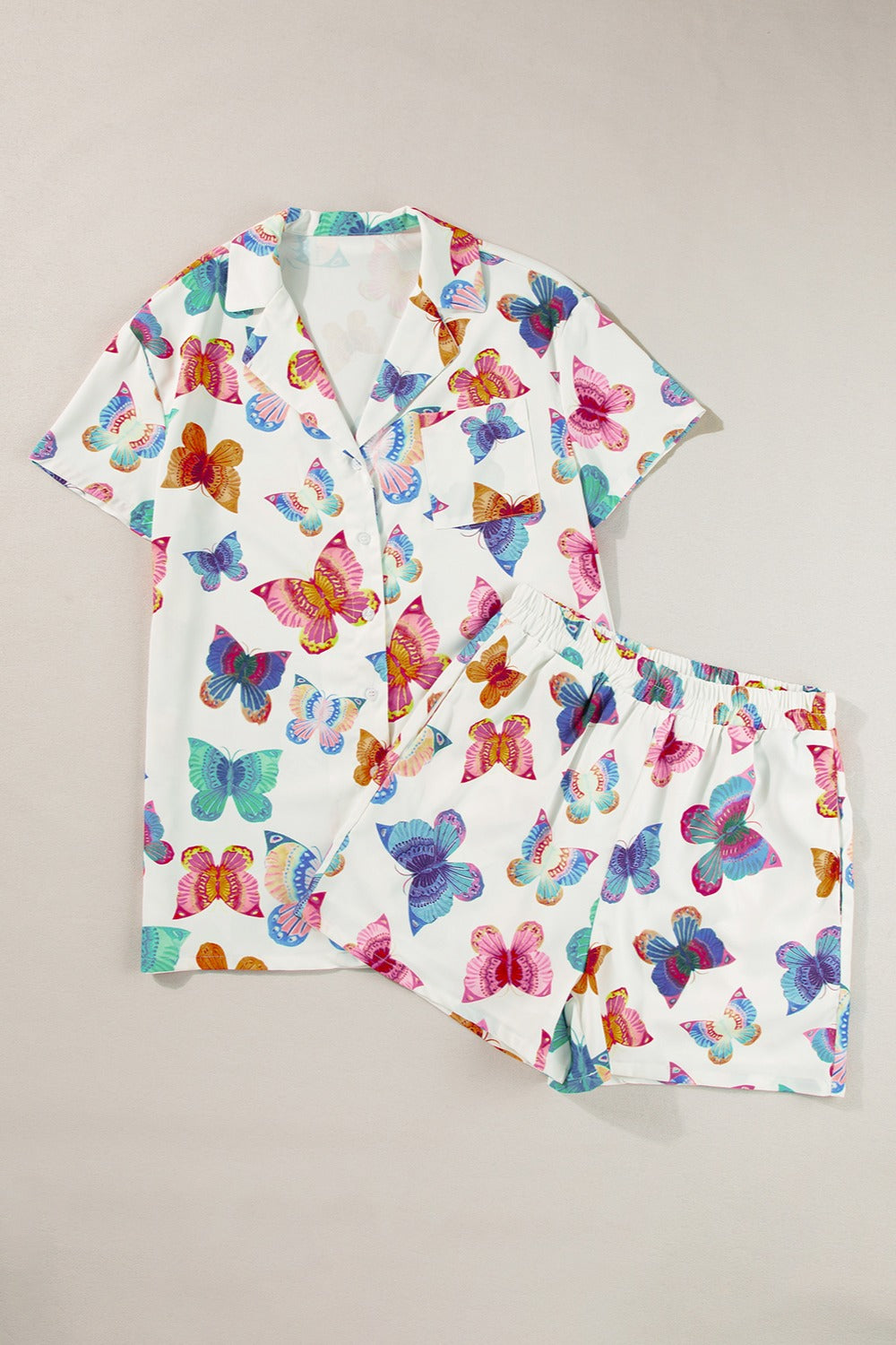 Ensemble haut à manches mi-longues et short papillon