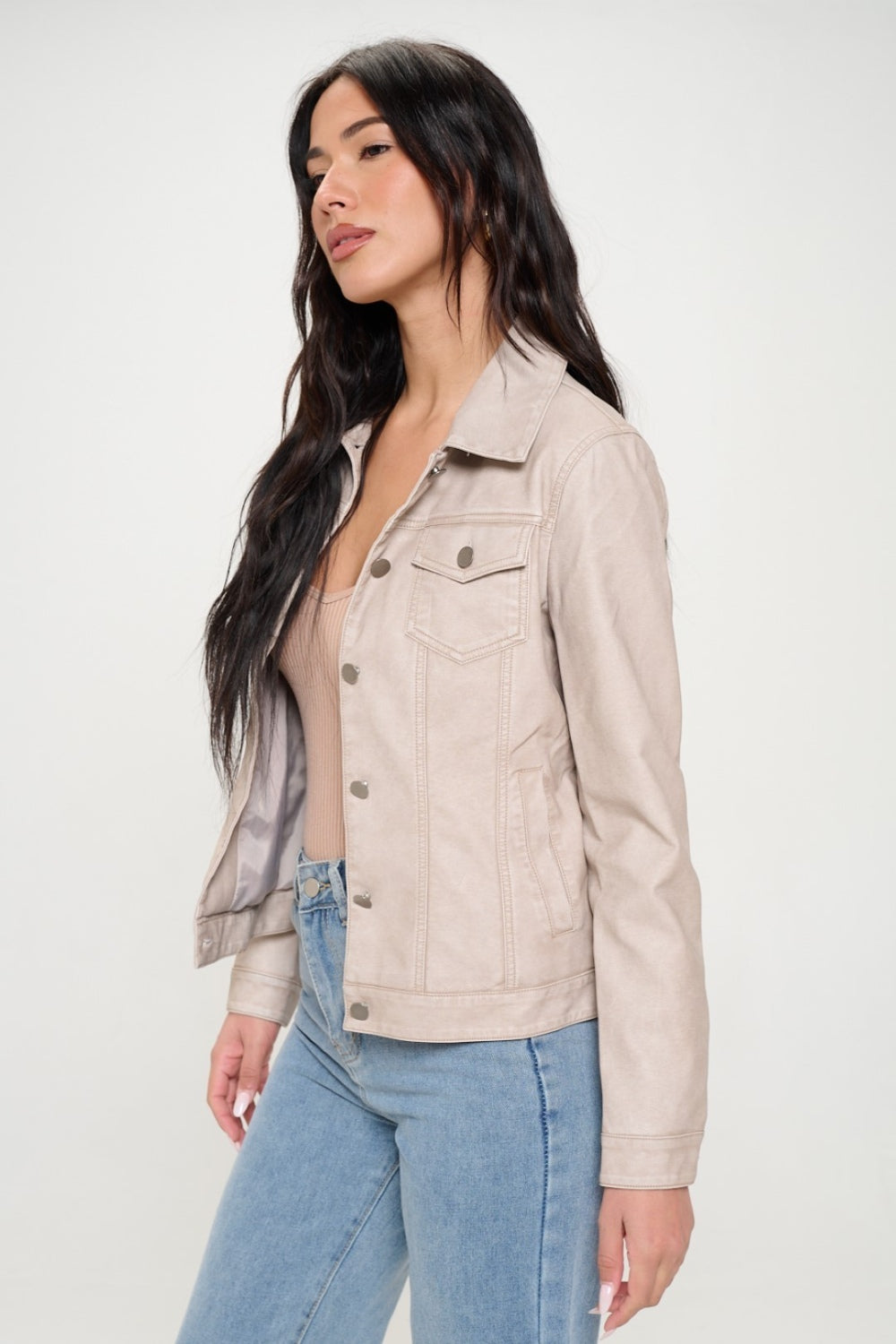 Veste cargo boutonnée en cuir végétalien Coalition LA