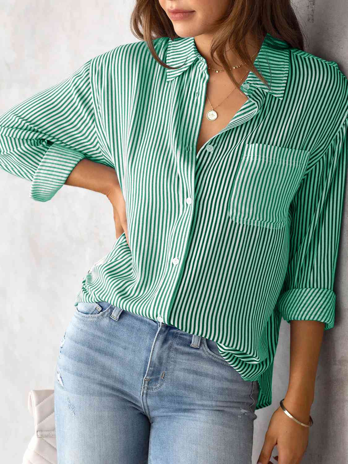 Chemise à col rayé avec poche